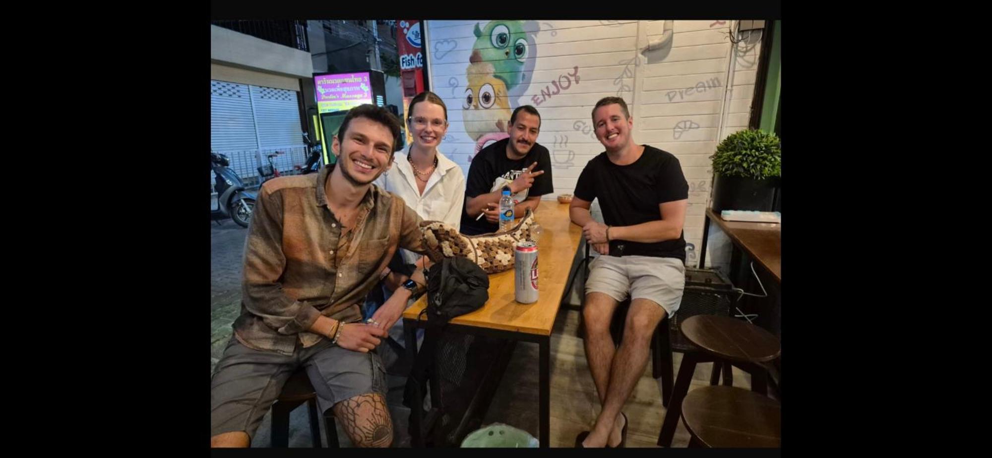 Lazy Gibbon 1 Chiang Mai - Tha Phae Gate旅舍 外观 照片